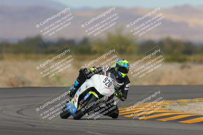 media/Oct-30-2022-CVMA (Sun) [[fb421c3cec]]/Race 6 500 Supersport-350 Supersport/